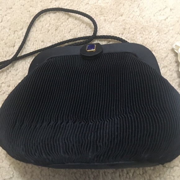 Lot of 4 Clutch Purses Shoulder Strap Crossbody Clam Shell Clasp Closure Black - Picture 5 of 8